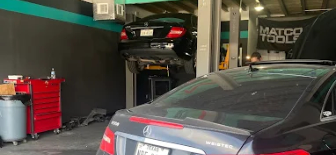 Car-AC-repair-in-Houston-TX